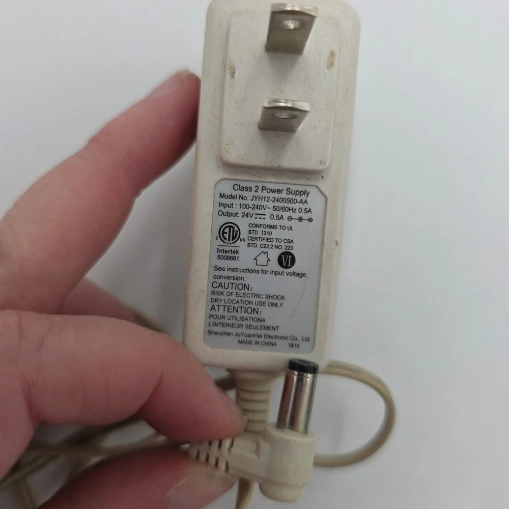 Lot of 6‎ AC Power Adapters / DC Power Supplies – Mixed Voltages – Untested